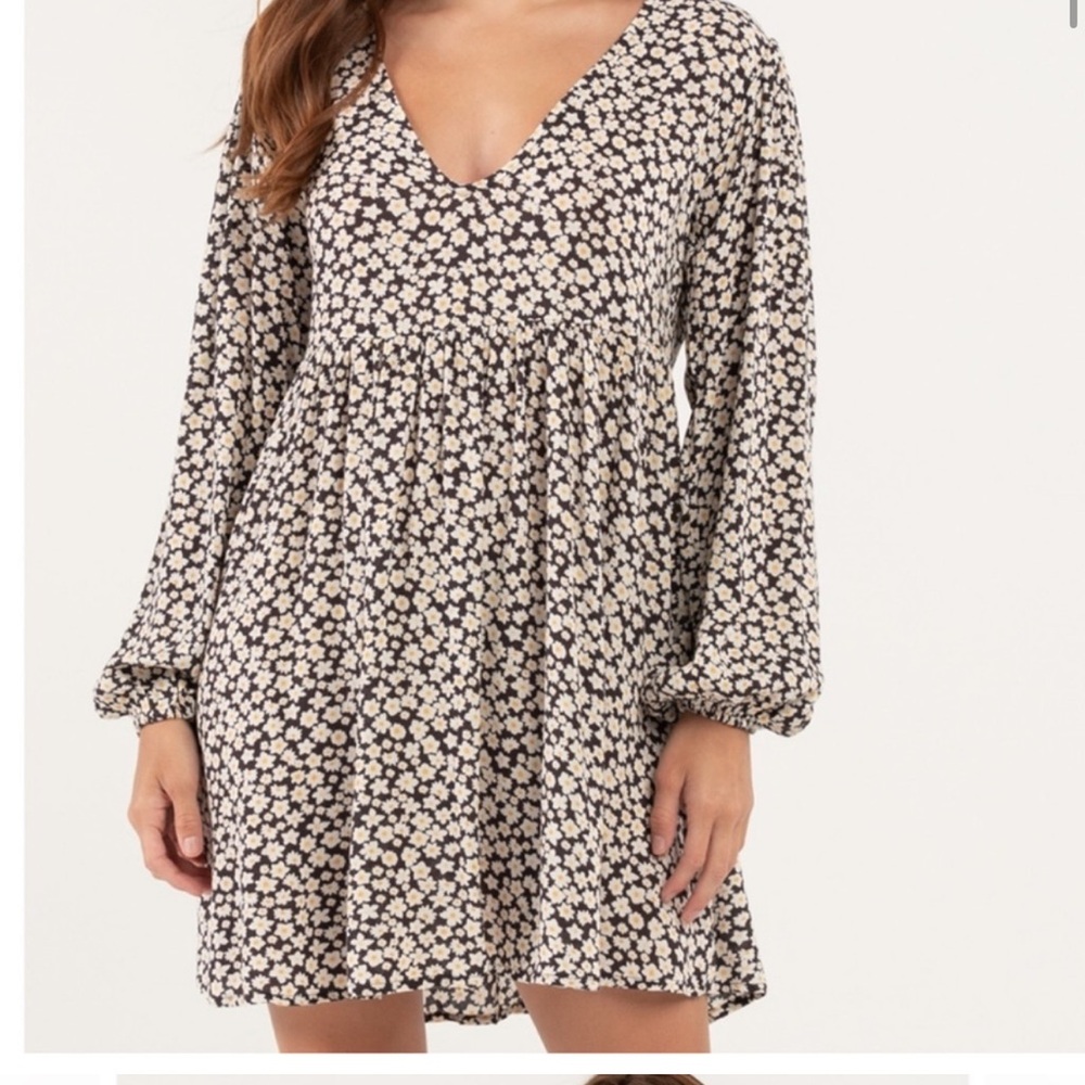Billabong Black Secret Wish Cream Floral Long Sleeve Dress with V neck